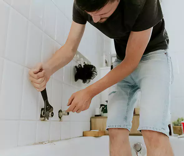Affordable Bathtub Faucet Replacement in Saco: Choose Experienced Local Technicians