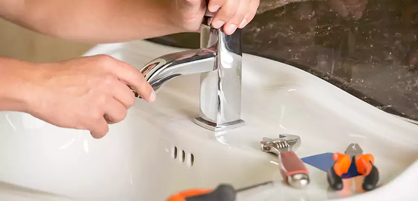 Bathtub Faucet Replacement in Saco
