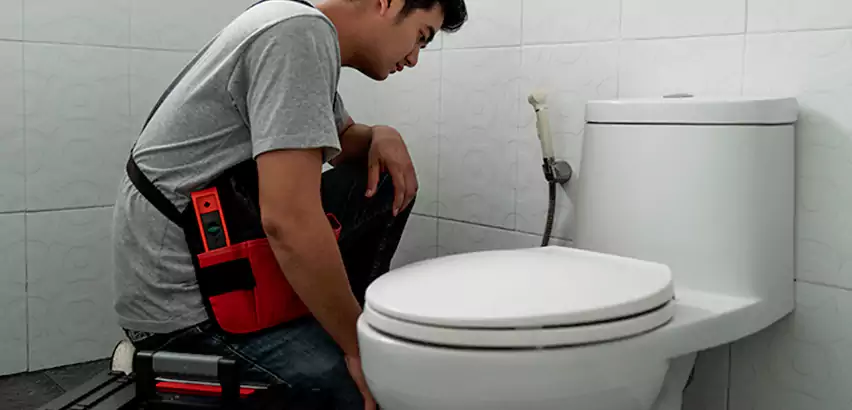 Toilet Repair in Saco